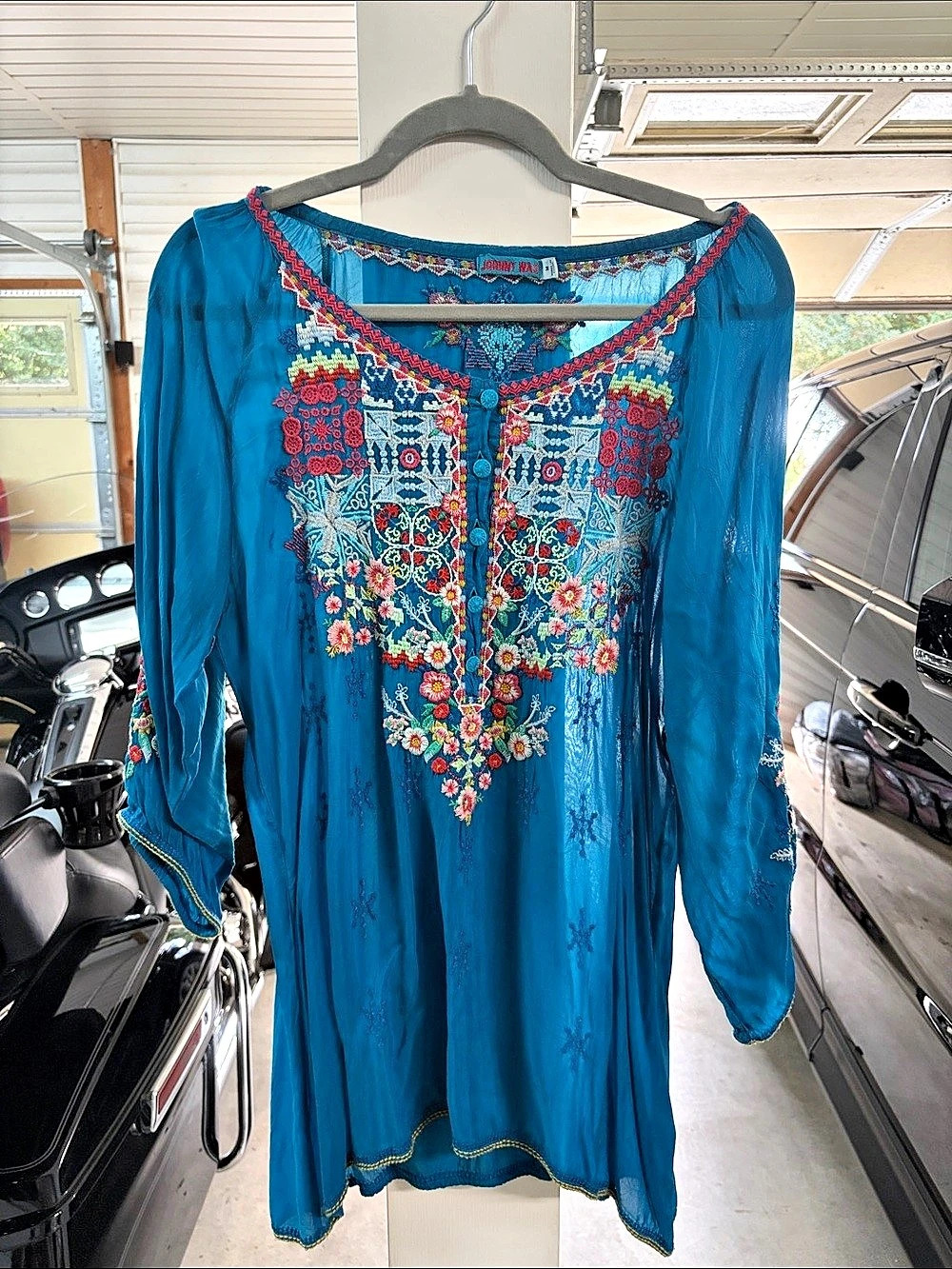 Johnny Was Embroidered Floral Blue Tunic